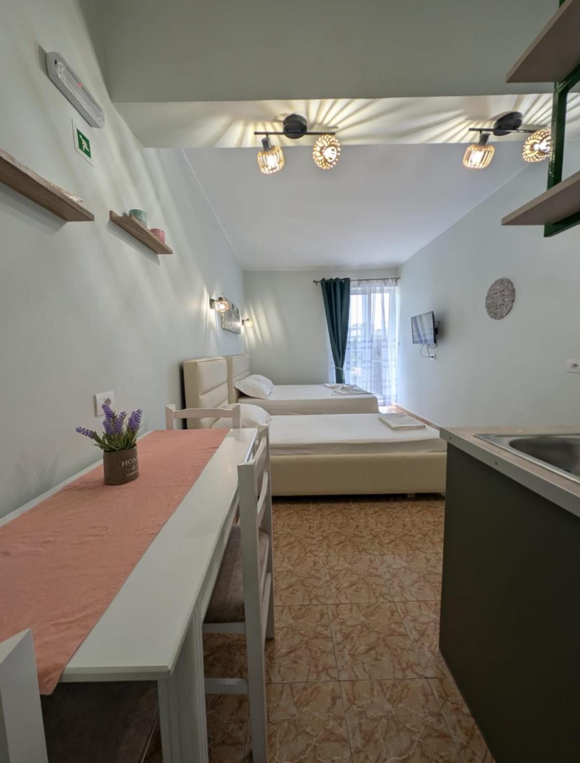 הימארה Areti Rooms Hotel מראה חיצוני תמונה
